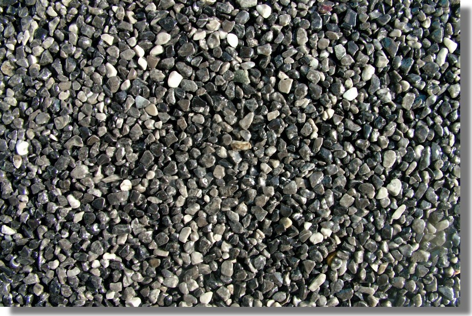 kamenný koberec šedé uhlie